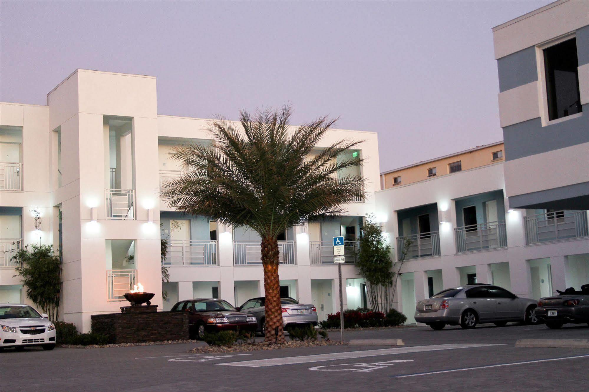 Lotus Boutique Inn And Suites شاطئ أورموند المظهر الخارجي الصورة