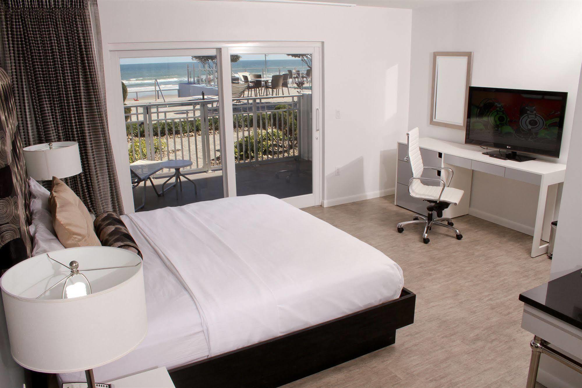 Lotus Boutique Inn And Suites شاطئ أورموند المظهر الخارجي الصورة