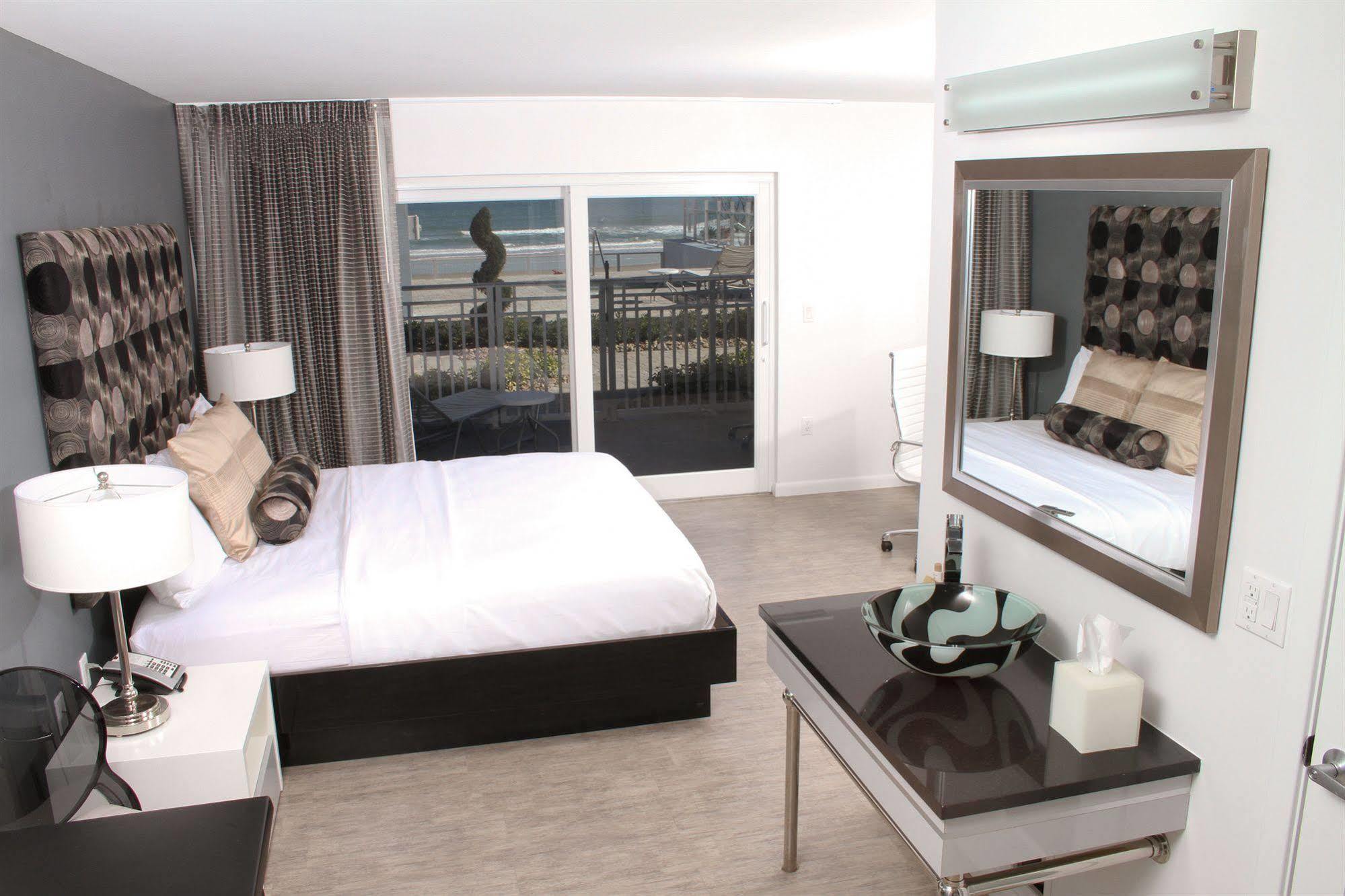 Lotus Boutique Inn And Suites شاطئ أورموند المظهر الخارجي الصورة