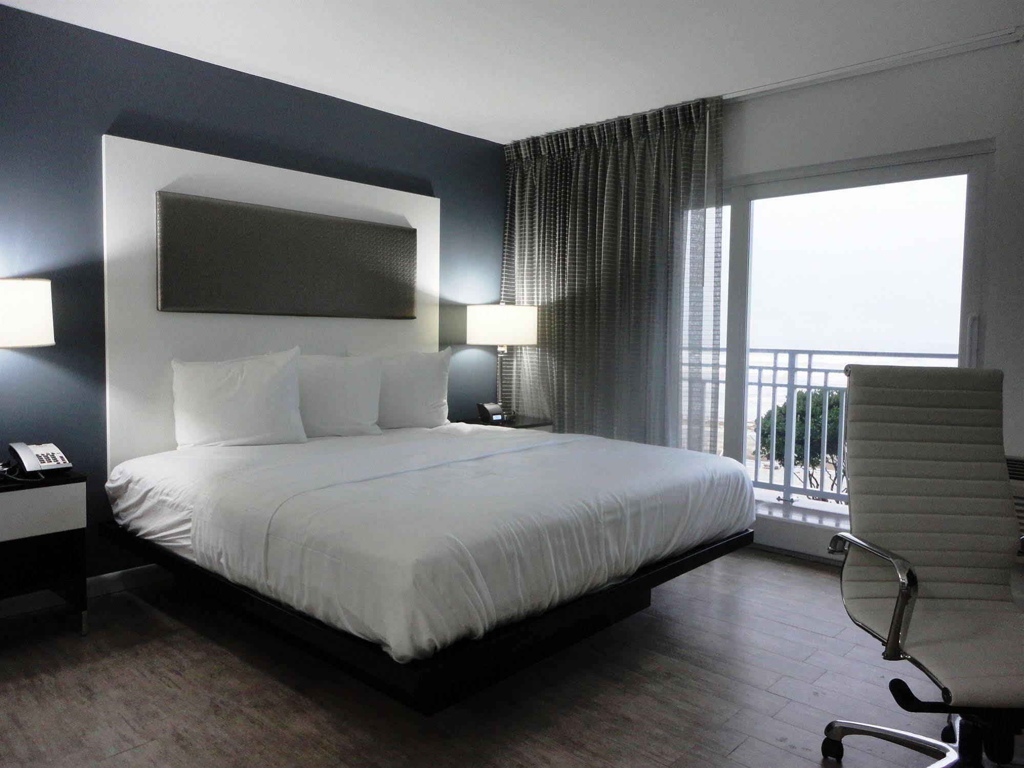 Lotus Boutique Inn And Suites شاطئ أورموند المظهر الخارجي الصورة